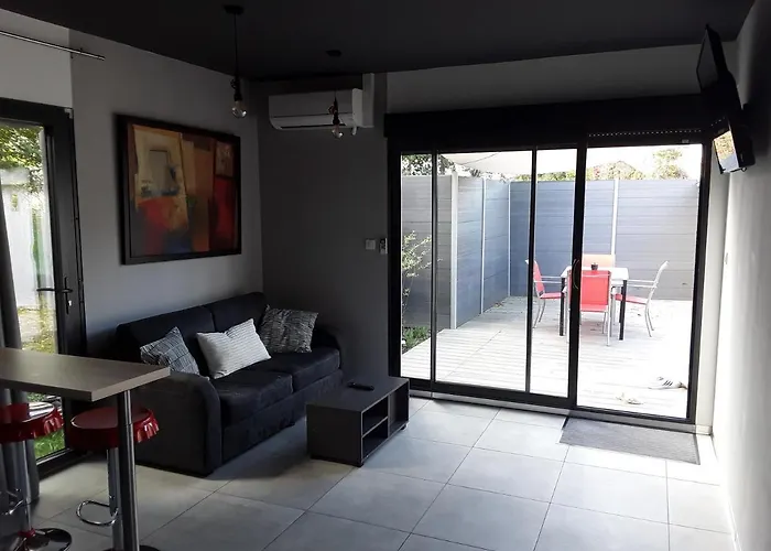 Joli 2 Pieces Esprit Loft Moderne Apartmán Pau